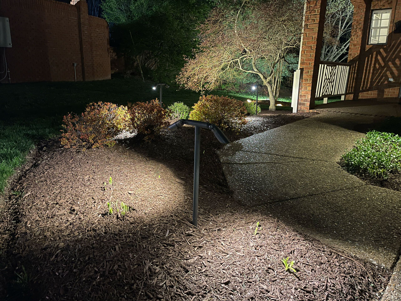 outdoor path lighting